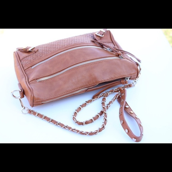 Urban expressions cross body bag - Picture 4 of 8